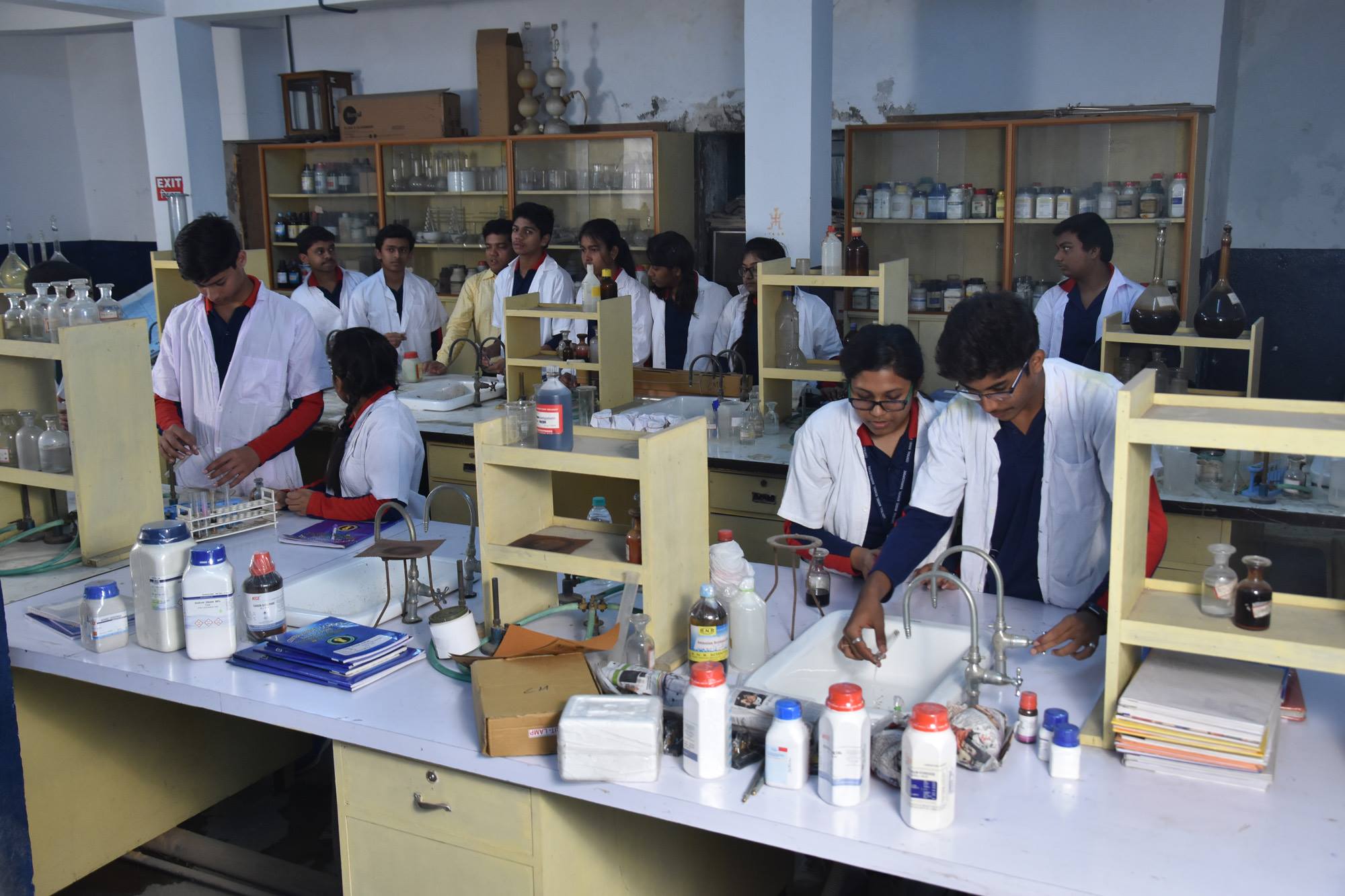 Best Science Laboratories in Barrackpore